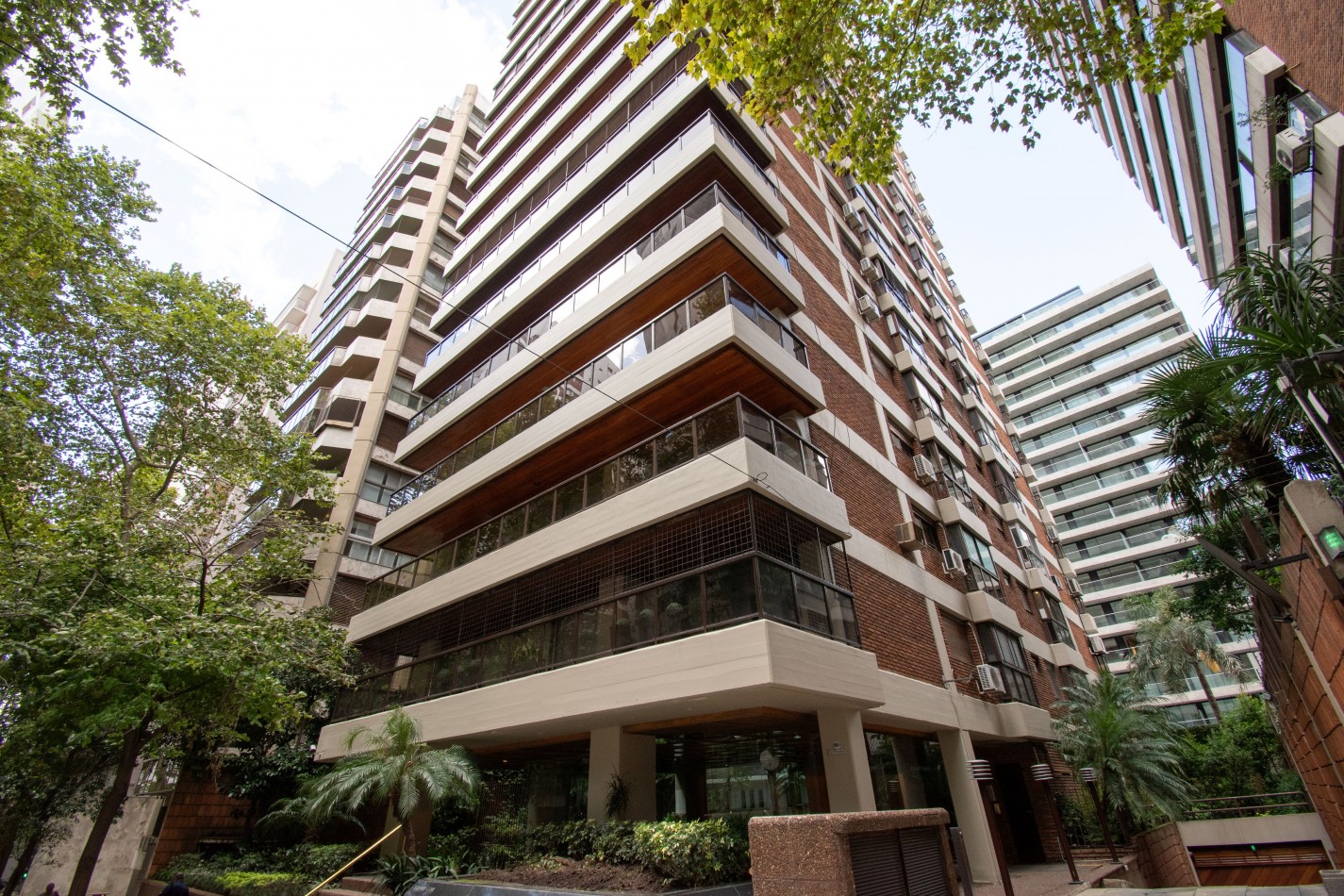 Gran Semipiso 3 dorm c/dep. Con Espectacular Vista Abierta al Rio Aeroparque Etc.