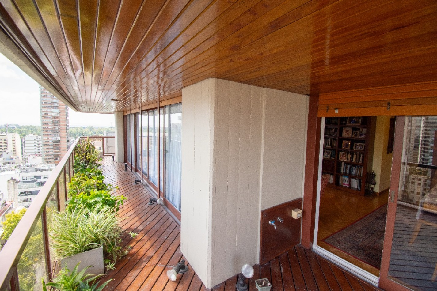 Gran Semipiso 3 dorm c/dep. Con Espectacular Vista Abierta al Rio Aeroparque Etc.