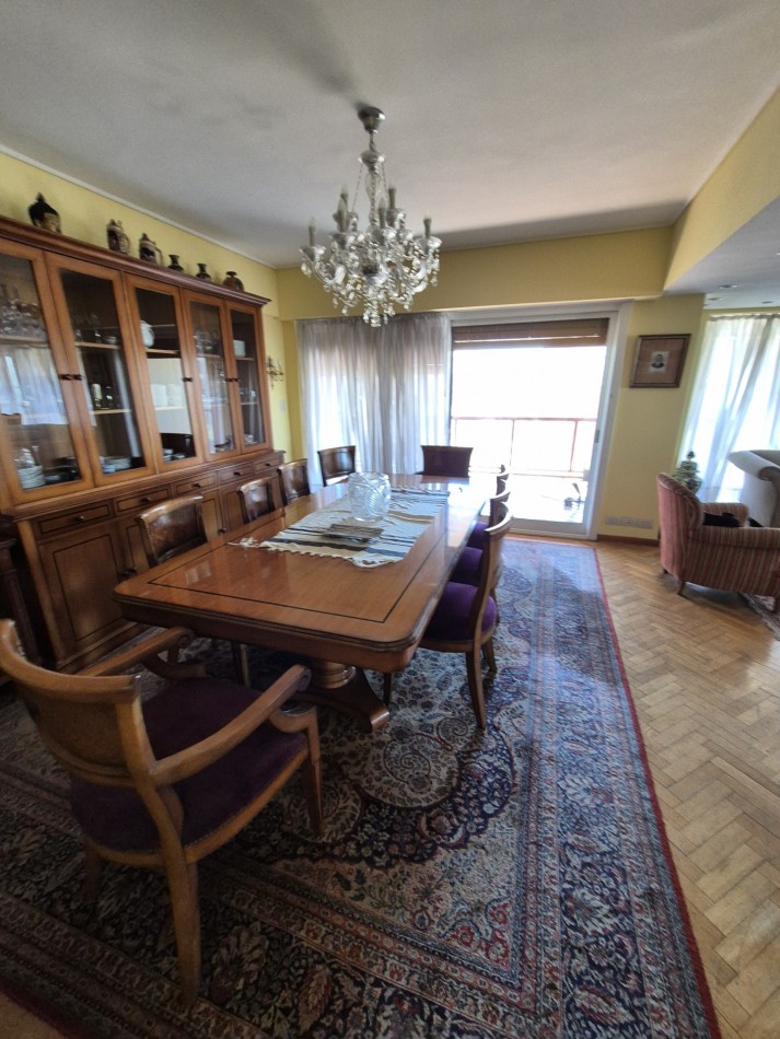 Gran Semipiso 3 dorm c/dep. Con Espectacular Vista Abierta al Rio Aeroparque Etc.