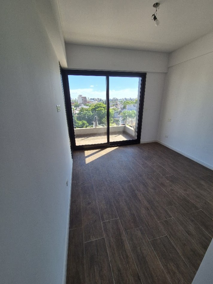 Gran Penhouse en Duplex A Estrenar con Cochera