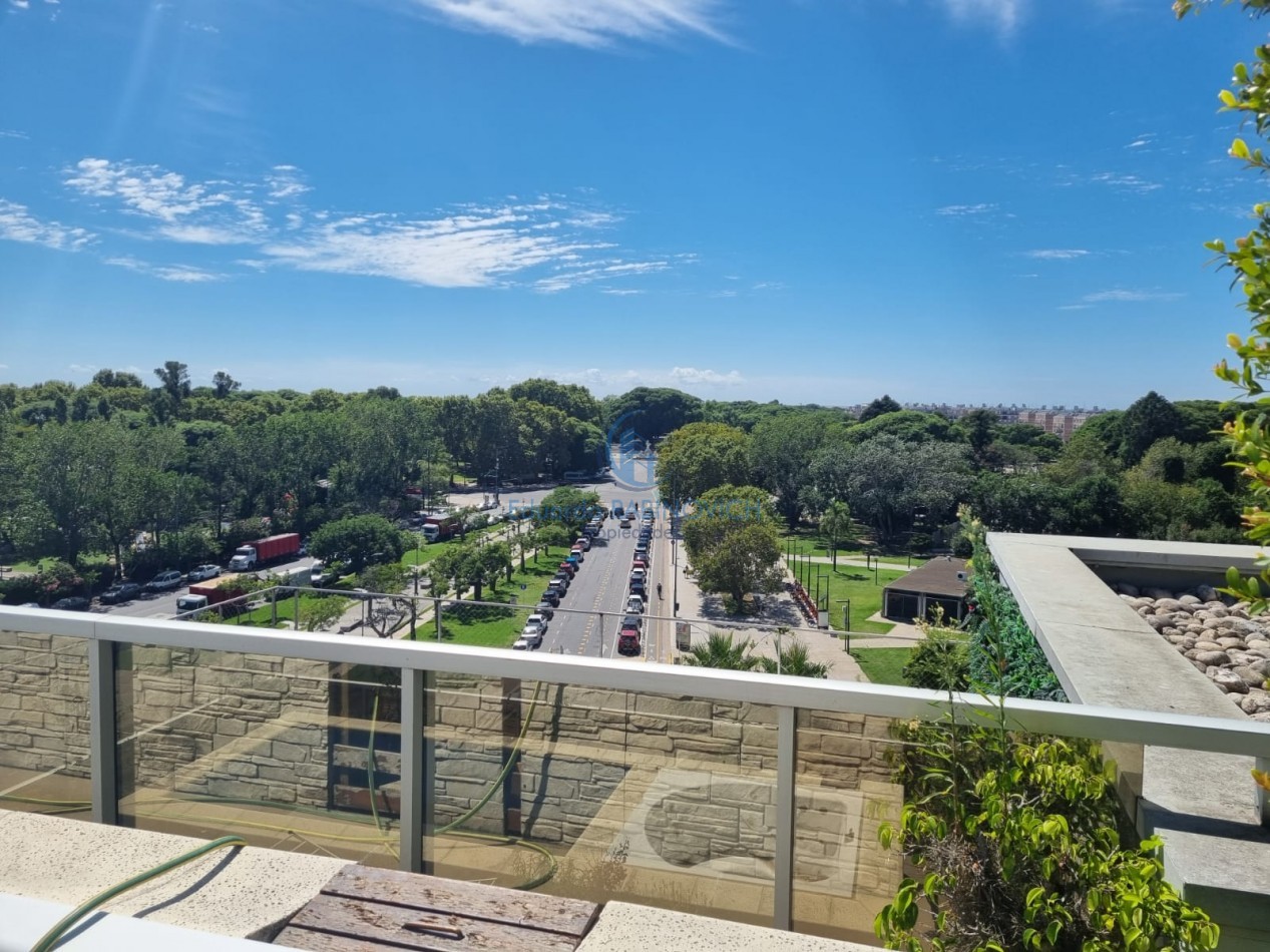 EXCLUSIVO DPTO. C/GRAN TERRAZA PRIVADA C/PARRILLA JACUZZI Y PISCINA. 3 COCHERAS FIJAS