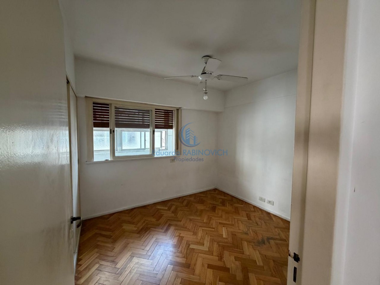 Dpto. 3 Ambientes Al Cfre. con Excelente Ubicacion