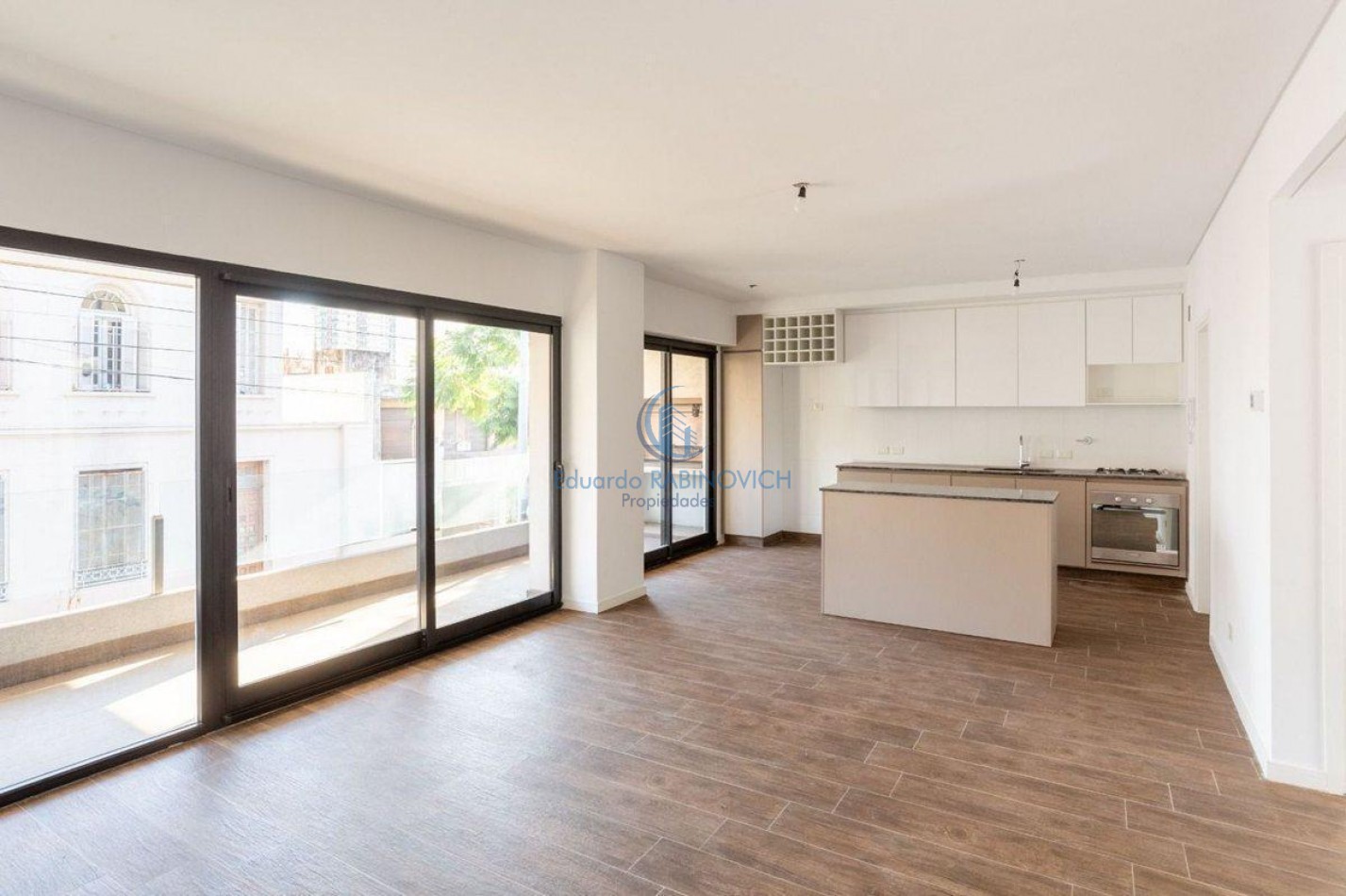 Piso de 4 Dorm (2 Suites) Patio y Balcon con Parrilla y cochera fija A ESTRENAR 