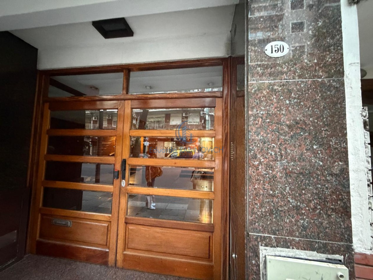 Dpto. 3 Ambientes Al Cfre. con Excelente Ubicacion