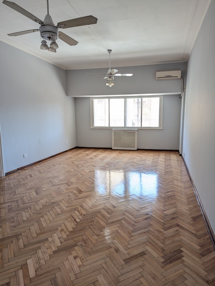 Luminoso Dpto 5 Ambientes Apto Profesional. Tot. Reciclado a Nuevo