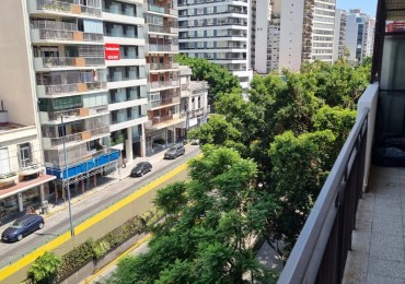 Dpto. de 5 Amb con Cochera Fija Grande Reciclado Parcialmente